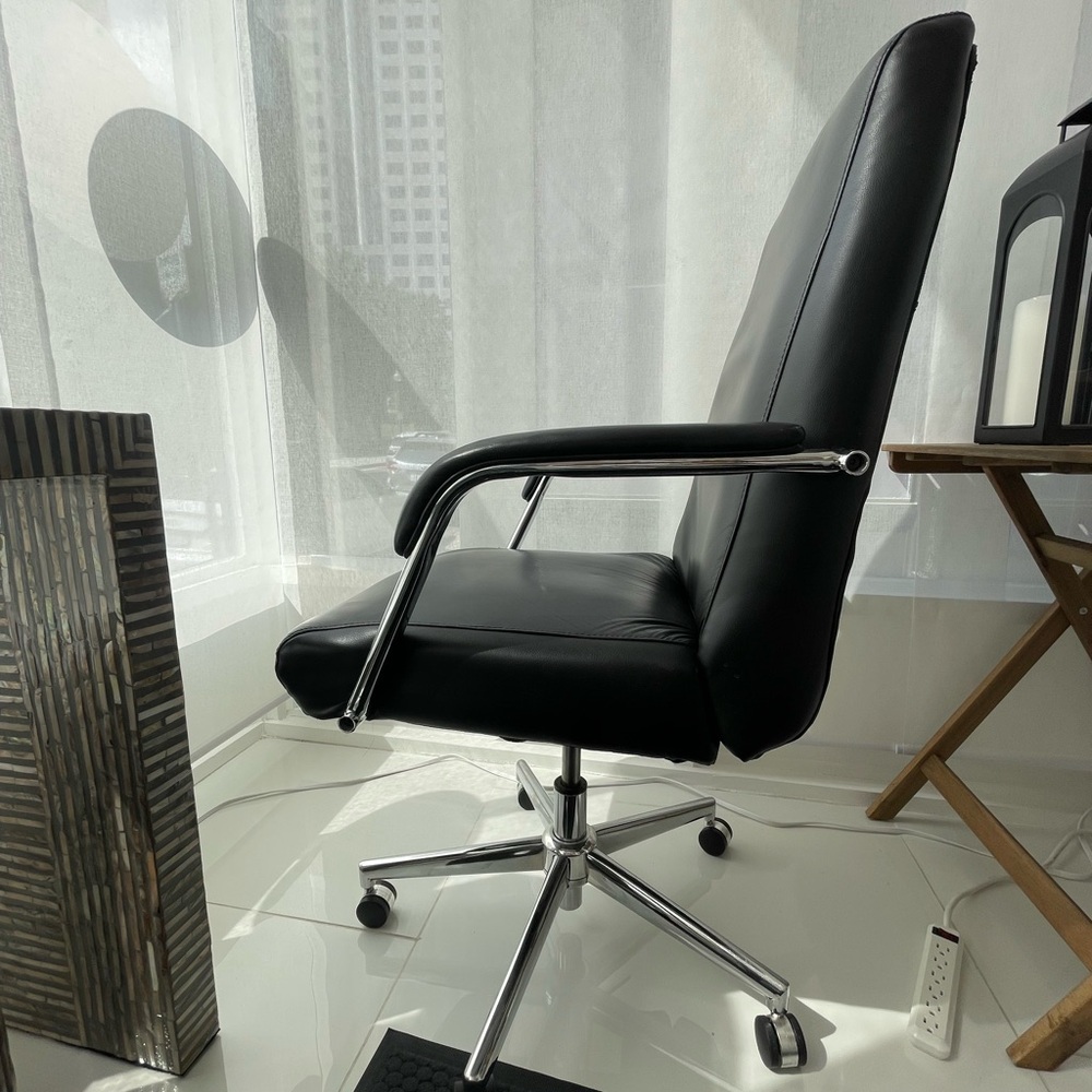 Computer chair - Picture 2 of 3
